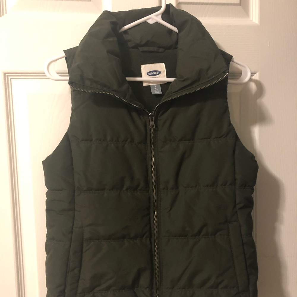 Old Navy Vest-Small Petite (Hunter green) like new - Picture 3 of 7